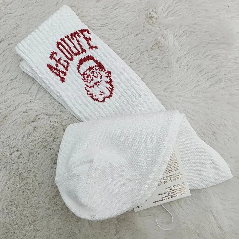 American Eagle White Red Dad’s Crew Socks NWT Mens One Size Super Soft Festive